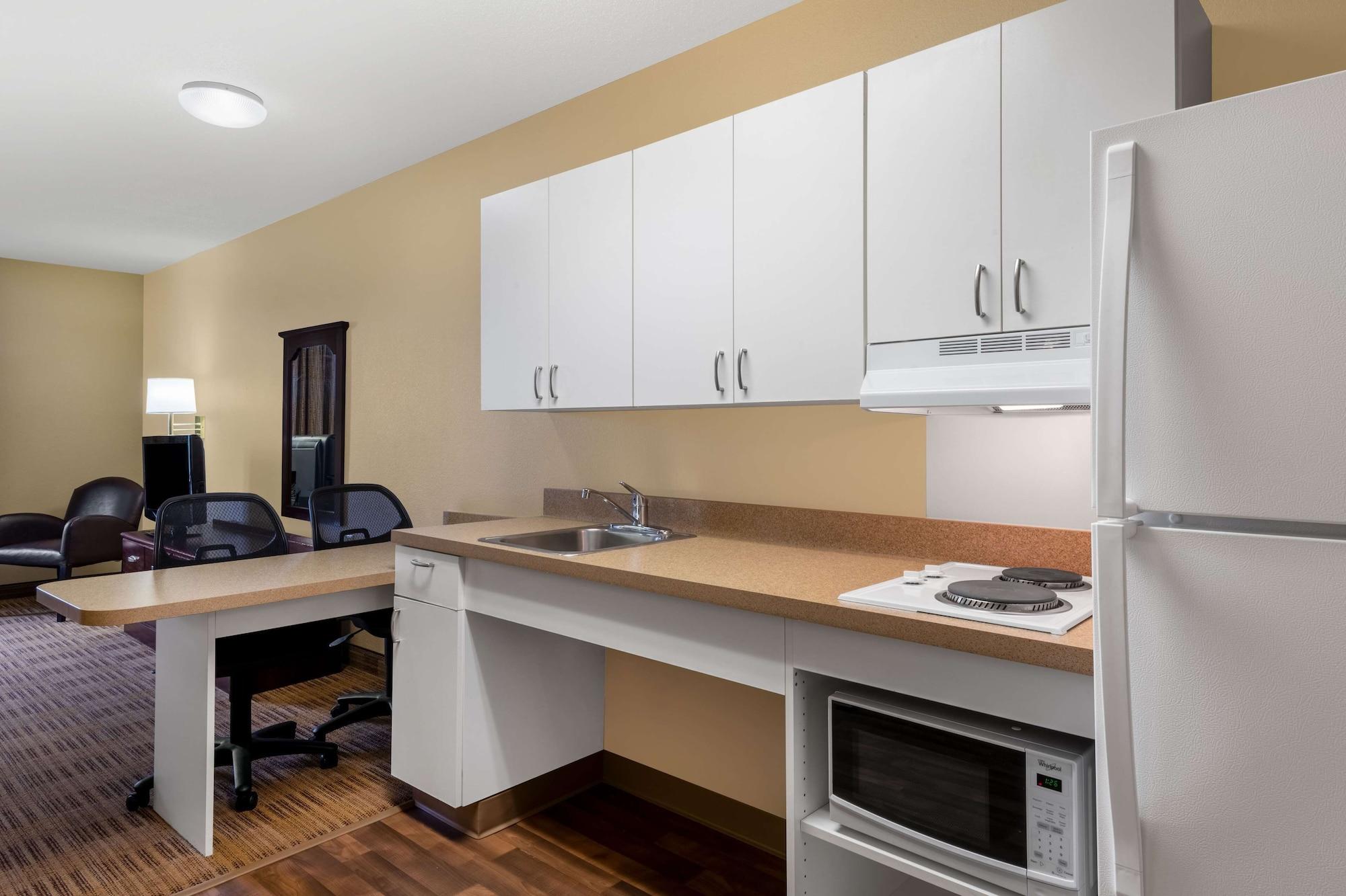 Extended Stay America Suites - Chicago - Woodfield Mall Шаумбург Екстер'єр фото