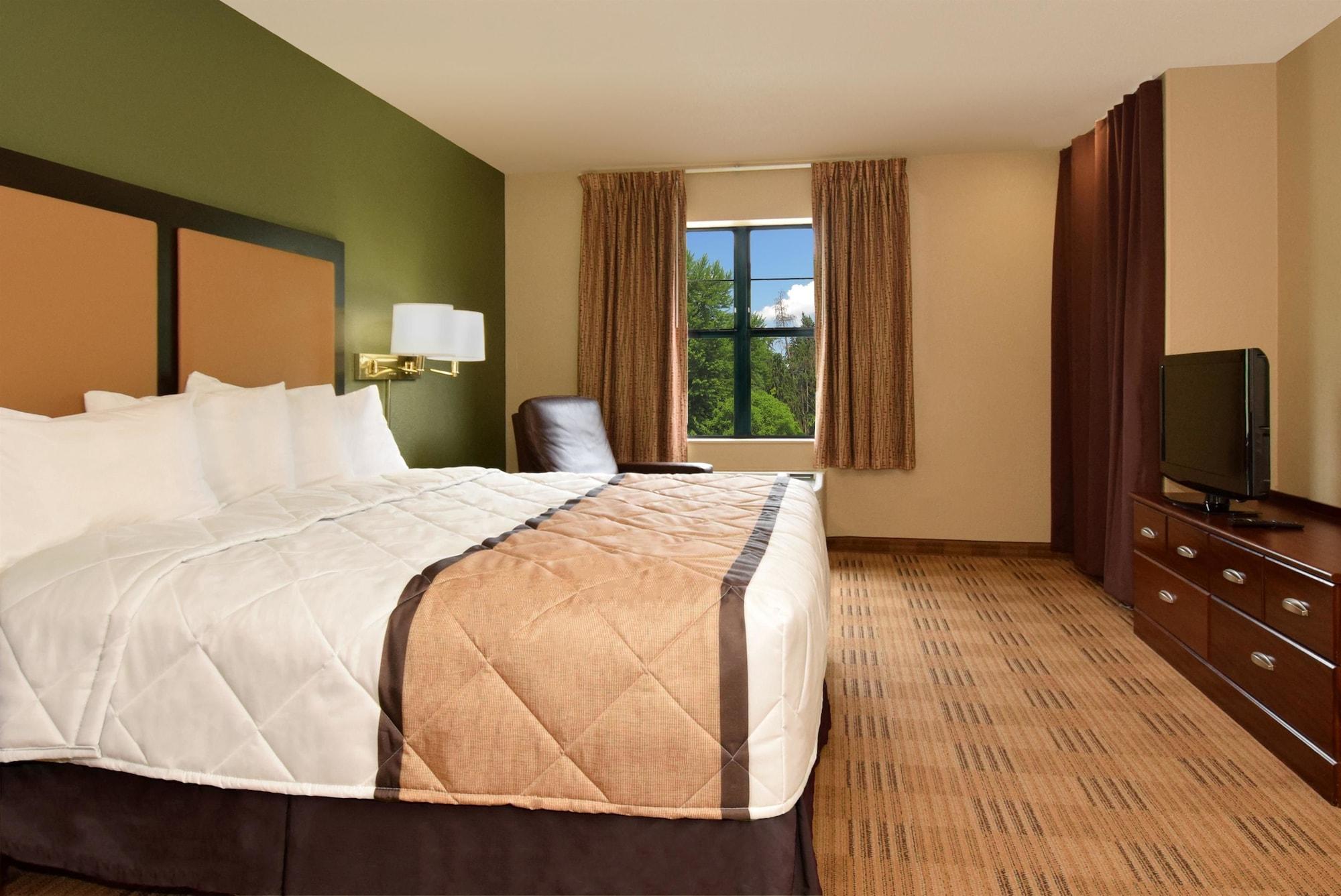 Extended Stay America Suites - Chicago - Woodfield Mall Шаумбург Екстер'єр фото