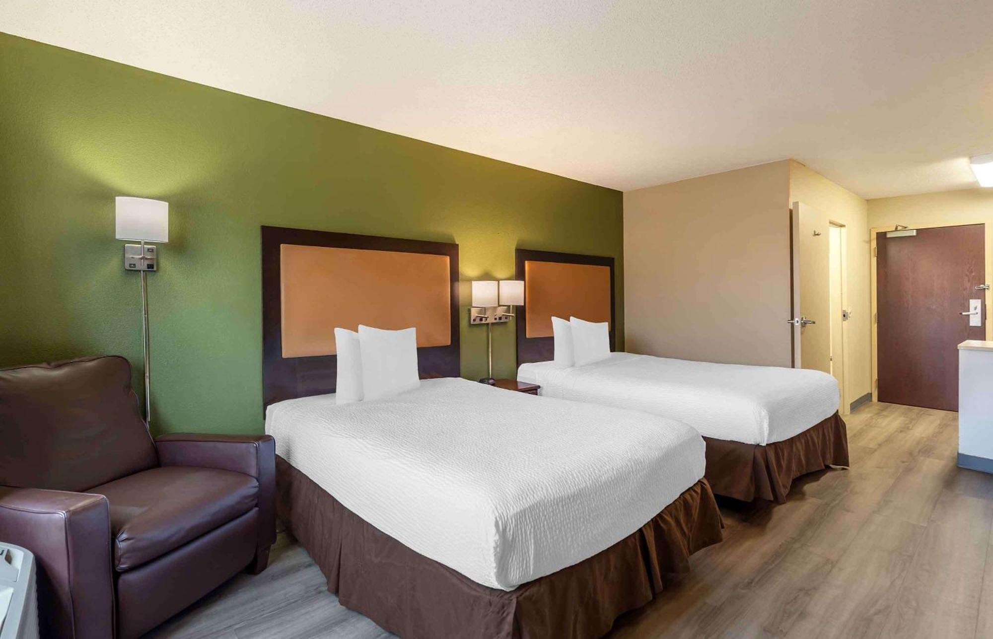 Extended Stay America Suites - Chicago - Woodfield Mall Шаумбург Екстер'єр фото