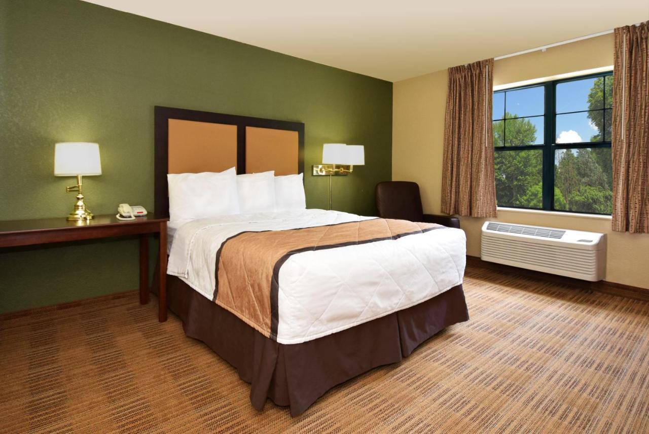 Extended Stay America Suites - Chicago - Woodfield Mall Шаумбург Екстер'єр фото